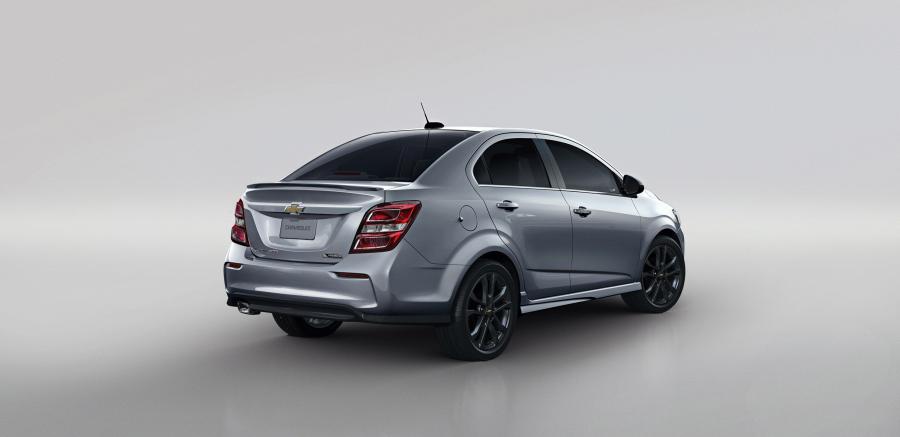  Chevrolet Sonic Premier Sedan 2016 года  (US) (фото 3 из 4)